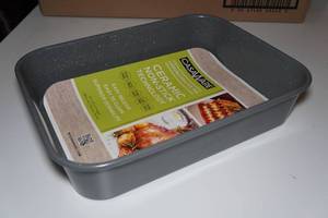 lot 270 image: Casaware Ceramic Non-Stick LasangaRoaster Pan