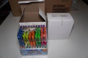 lot 300 image: 150 Rainbow Gel Pens