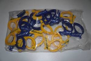 lot 305 image: Table Clips
