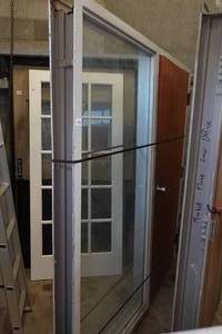 lot 14 image: Commercial Door with Frame