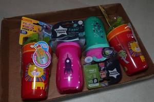 lot 358 image: 4 Kids Sippy Cups