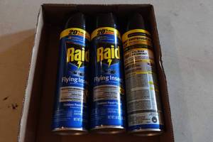 lot 363 image: 3 Raid Flying Insect Sprays