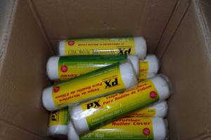 lot 339 image: 20 Microfiber 9 Paint Rollers
