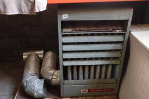 lot 28 image: Modine Commercial Gas Heater