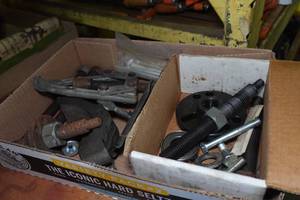 lot 107 image: Assorted Pullers