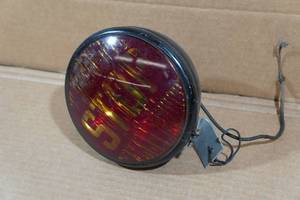 lot 33 image: Antique Glass Lens Stop Light