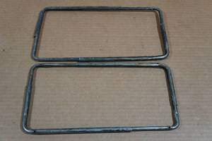 lot 61 image: Aftermarket Adjustable License Plate Trim Rings