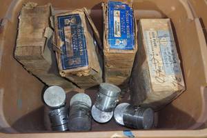 lot 85 image: 1930s NORS Ford Flathead Pistons