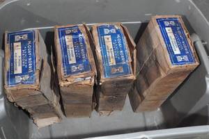 lot 86 image: 1930s NORS Ford Flathead Pistons