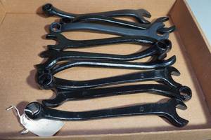 lot 122 image: Antique Wrenches - Some Ford