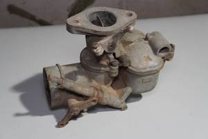 lot 133 image: Tillotson Model A Carburetor