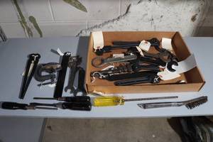 lot 143 image: Vintage Tools - Wrenches, Drivers