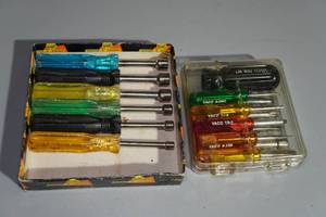 lot 164 image: Nut Drivers and Vaco Tool Set