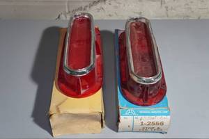lot 182 image: 1961 Pontiac NORS Tail Light Lenses