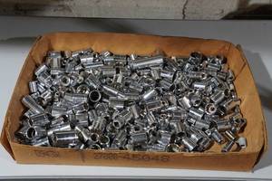 lot 225 image: Assorted Sockets