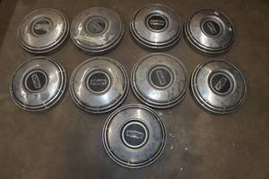 lot 261 image: 1950s Ford Hub Caps