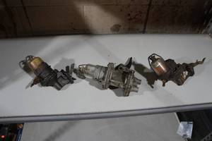 lot 271 image: 3 Fuel Pumps