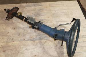 lot 276 image: Buick Steering Column