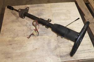 lot 277 image: Steering Column - Possibly Early 70s Mopar