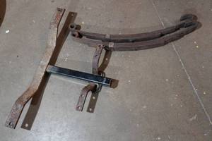 lot 281 image: Antique Leaf Springs with Receiver Hitch