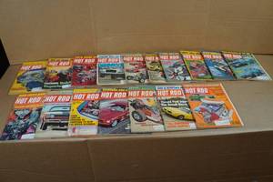 lot 306 image: Vintage Hot Rod Magazines