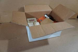 lot 326 image: Piston Rings - NOS and NORS