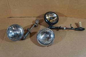 lot 328 image: Automotive Spotlights