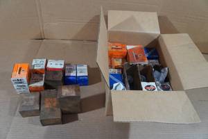 lot 364 image: Expansion Plugs