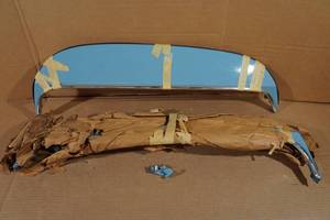 lot 392 image: 1970s Pontiac Fender Skirts
