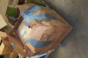 lot 394 image: Automotive Parts - Regulators, Fuel Pump