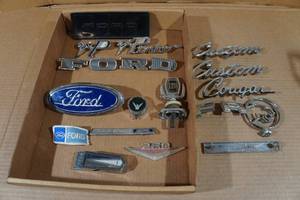 lot 494 image: Assorted Ford and Mercury Emblems