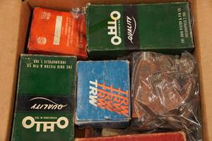lot 509 image: Piston Pins