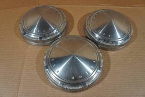 lot 51K image: Plymouth Division Hub Caps