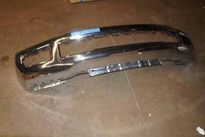 lot 51C image: Chrome Front Bumper - 2017-19 Ford F250F350