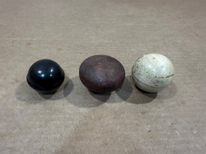 lot 492E image: Antique Shifter Knobs