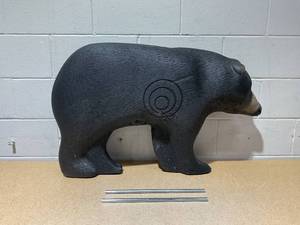 lot 16 image: Shooter Bear 3D Archery Target