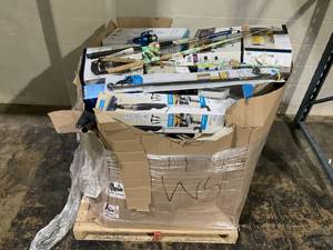 lot 915 image: Wholesale Pallet of Miscellaneous Items