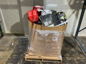 lot 916 image: Wholesale Pallet of Miscellaneous Items