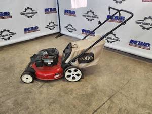 lot 3 image: Toro 21 Inch Push Lawn Mower with Briggs & Stratton 140cc Engine