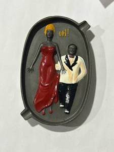 lot 27 image: Unique Ash Tray