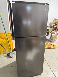 lot 7 image: Cannon Refrigerator  Freezer MRF-314-BS