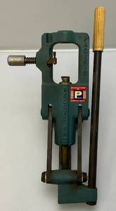 lot 15 image: Pacific Lincoln Reloading Press