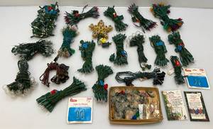 lot 35 image: Large Group OF Misc. Vintage Christmas Lights