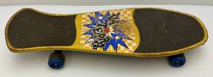 lot 79 image: 1989 Vaterra Total Blast Skateboard (Very Cool)