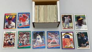 lot 89 image: Misc. Unsorted Baseball Cards