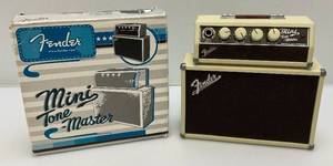 lot 98 image: Vintage Miniature FENDER Portable  Mini Tone Master Amp In Original Box (Works)