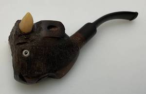 lot 141 image: Vintage RARE Hand Carved Bull Pipe