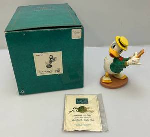 lot 166 image: Vintage WDCC Donald Duck Mr. Duck Steps Out Figurine With COA In Original Box