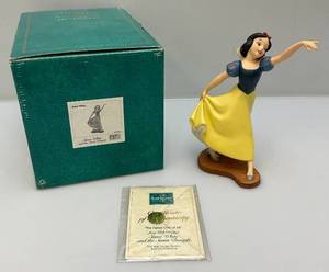 lot 181 image: EST. $125.00-$200.00 Vintage WDCC Snow White And The Seven Dwarfs The Fairest One Of All SNOW White Figurine  With COA In Original Box