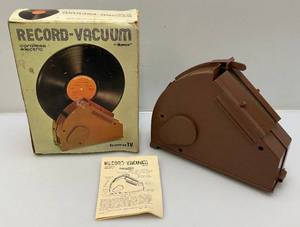 lot 202 image: 1976 Vintage Record-Vacuum In Original Box